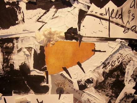 Zidni kolaž izložen u galeriji - Taste of your tears